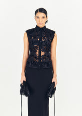 CAMISA APLICAÇÃO FLOR SEM MANGA DE TULE