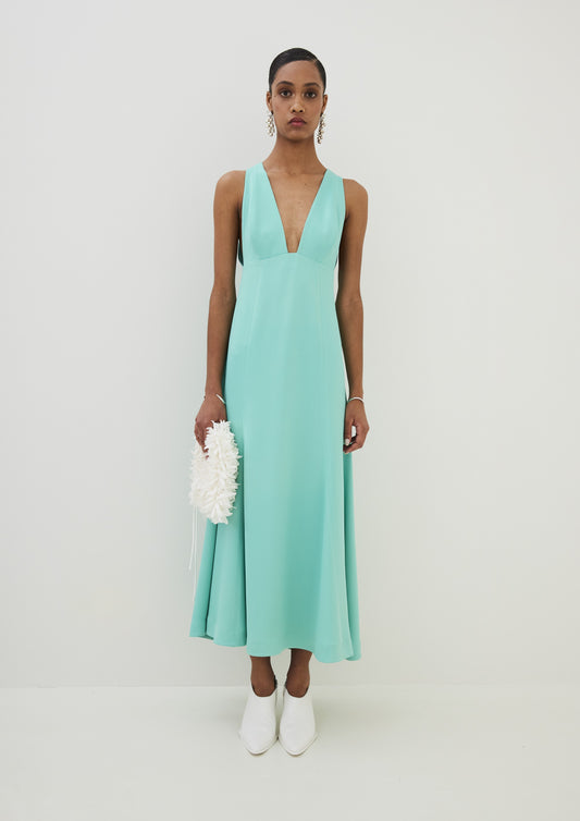 VESTIDO MIDI COM DECOTE V