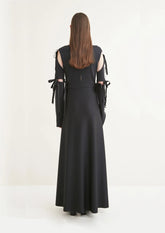 VESTIDO COM LAÇOS E RECORTES