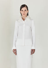 CAMISA DE CREPE COM FLORES