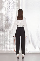 CALÇA COM FAIXA PASSANTE CREPE