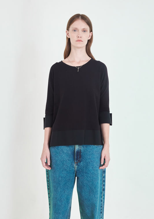 T-SHIRT COM TK NO DETALHE