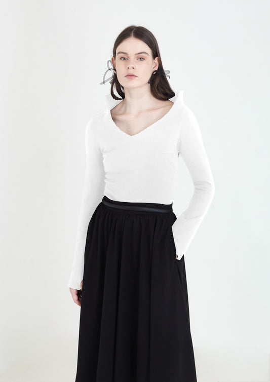 BLUSA GOLA ASSIMÉTRICA