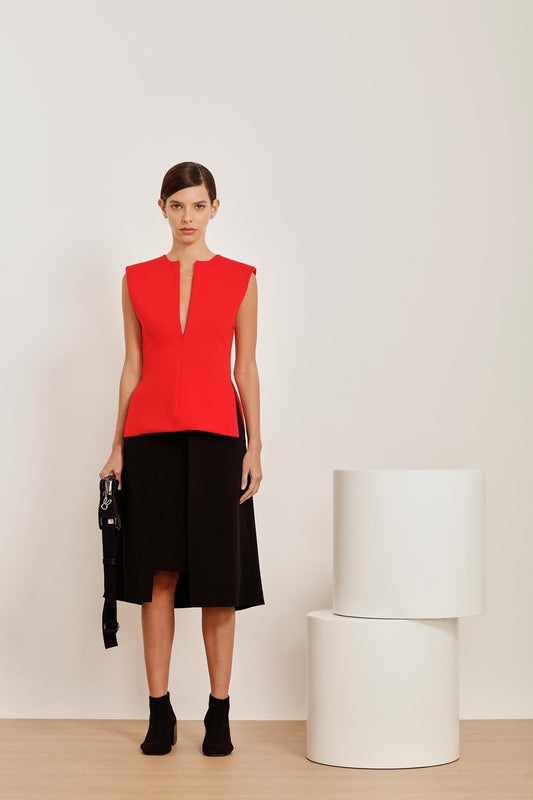 BLUSA COM OMBREIRA E DECOTE NAS COSTAS JERSEY SENSIL