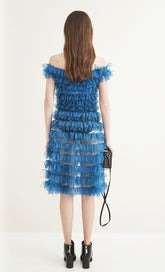 VESTIDO CURTO COM FITAS