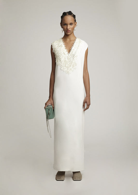 VESTIDO DUPLO COM APLICAÇÕES