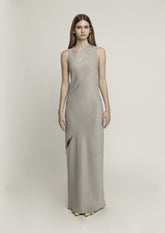 VESTIDO DE RECORTES COM PREGA