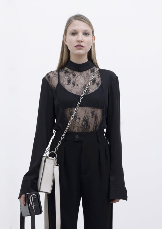 BLUSA GOLA PADRE RENDA E CREPE