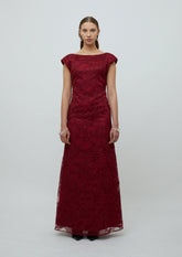VESTIDO COM DECOTE COSTAS DE RENDA