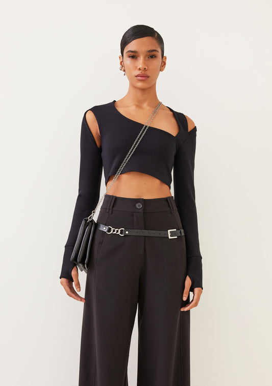 TOP CROPPED COM DECOTE ASSIMÉTRICO