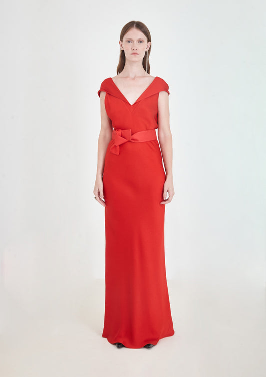 VESTIDO LONGO COM CAPUZ