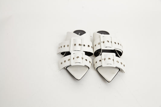 SANDALIA FAIXA COM ILHOS