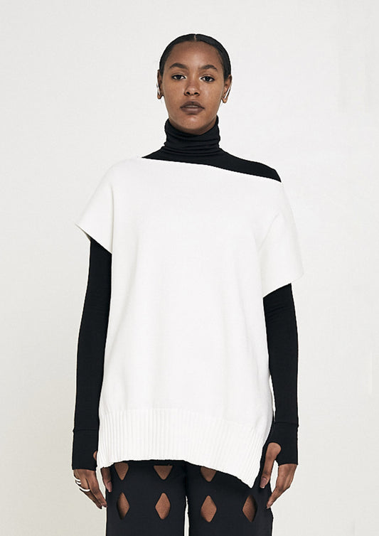 COLETE DE TRICOT ASSIMÉTRICO