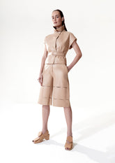 BERMUDA DE COURO COM VAZADO