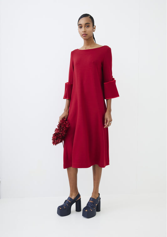 VESTIDO DETALHES NAS MANGAS