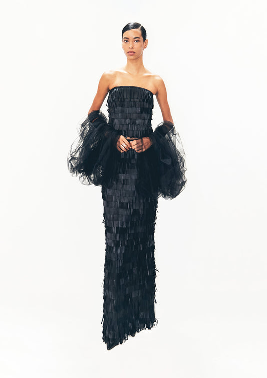 SAIA LONGA COM FRANJAS FINAS