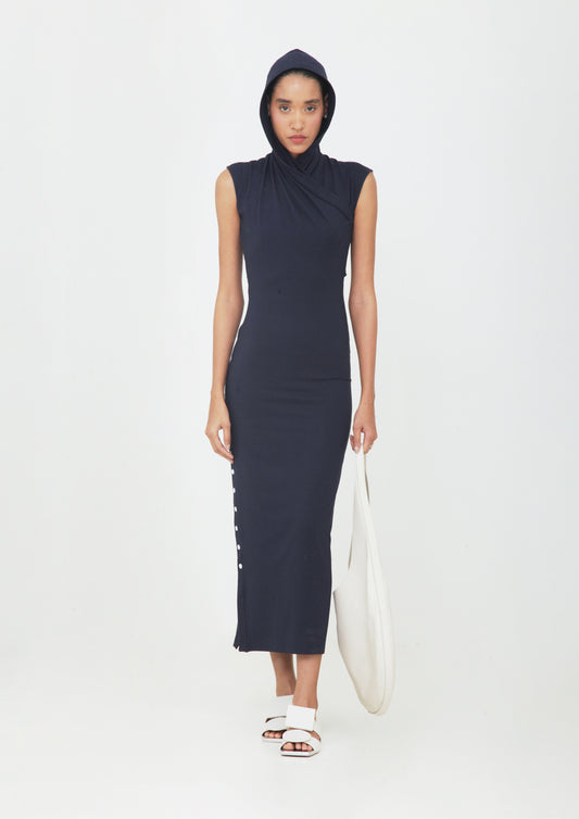 VESTIDO CACHECOUR COM CAPUZ