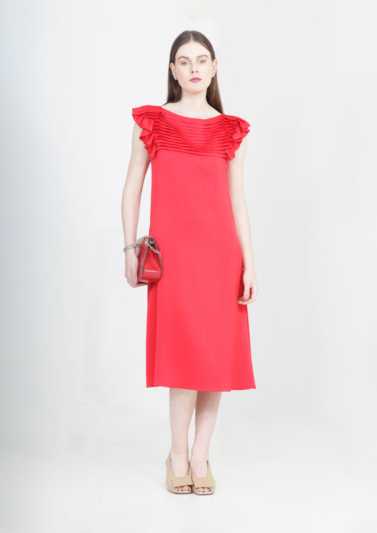 VESTIDO CURTO COM PREGUEADOS