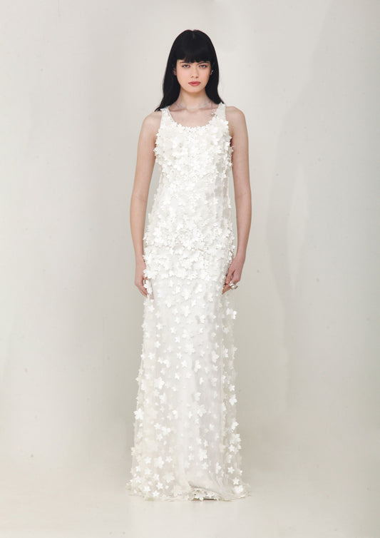 VESTIDO COM APLICAÇÕES DE FOLHAS