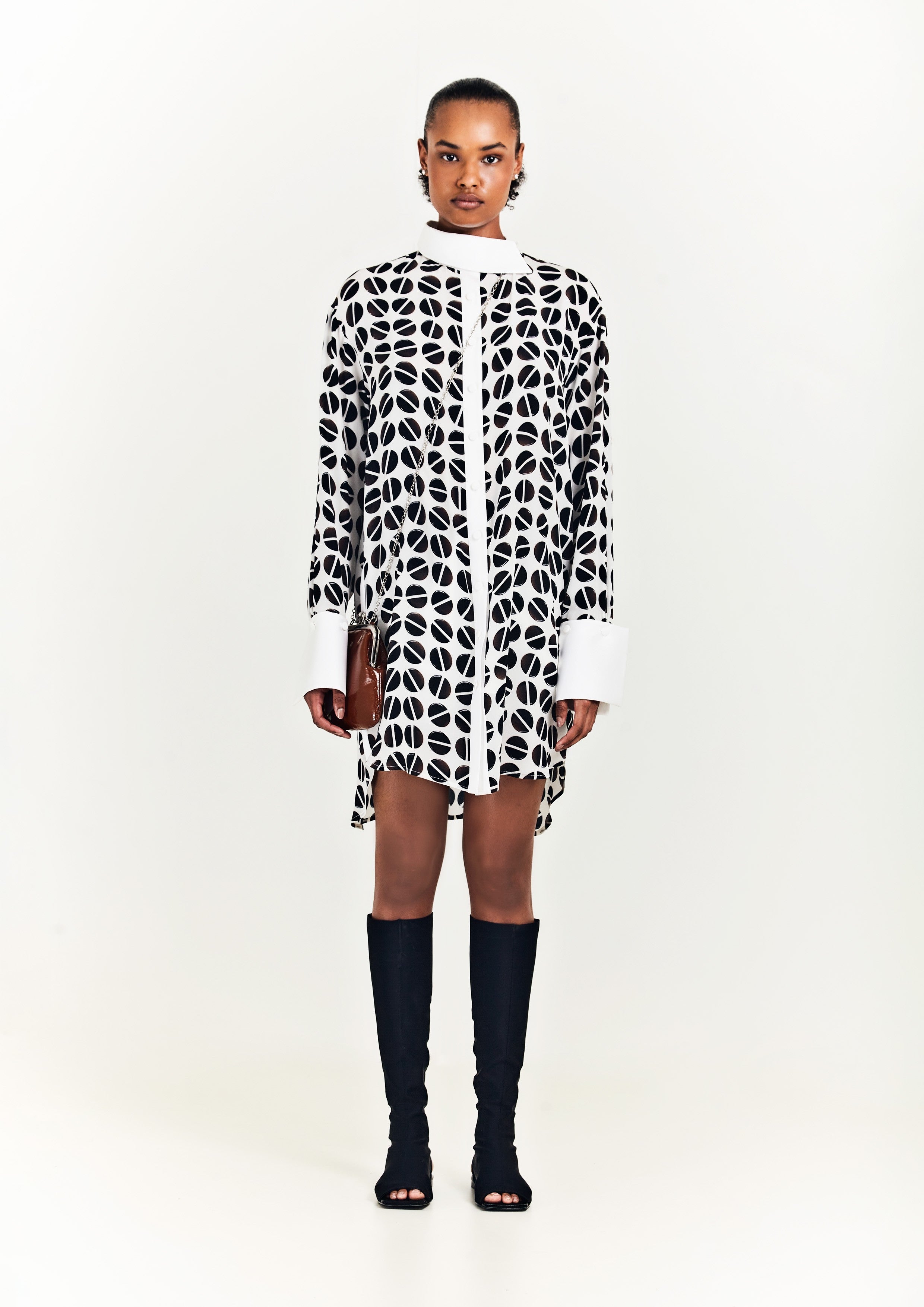 VESTIDO CAMISA COM GOLA E PUNHO DESTACÁVEL