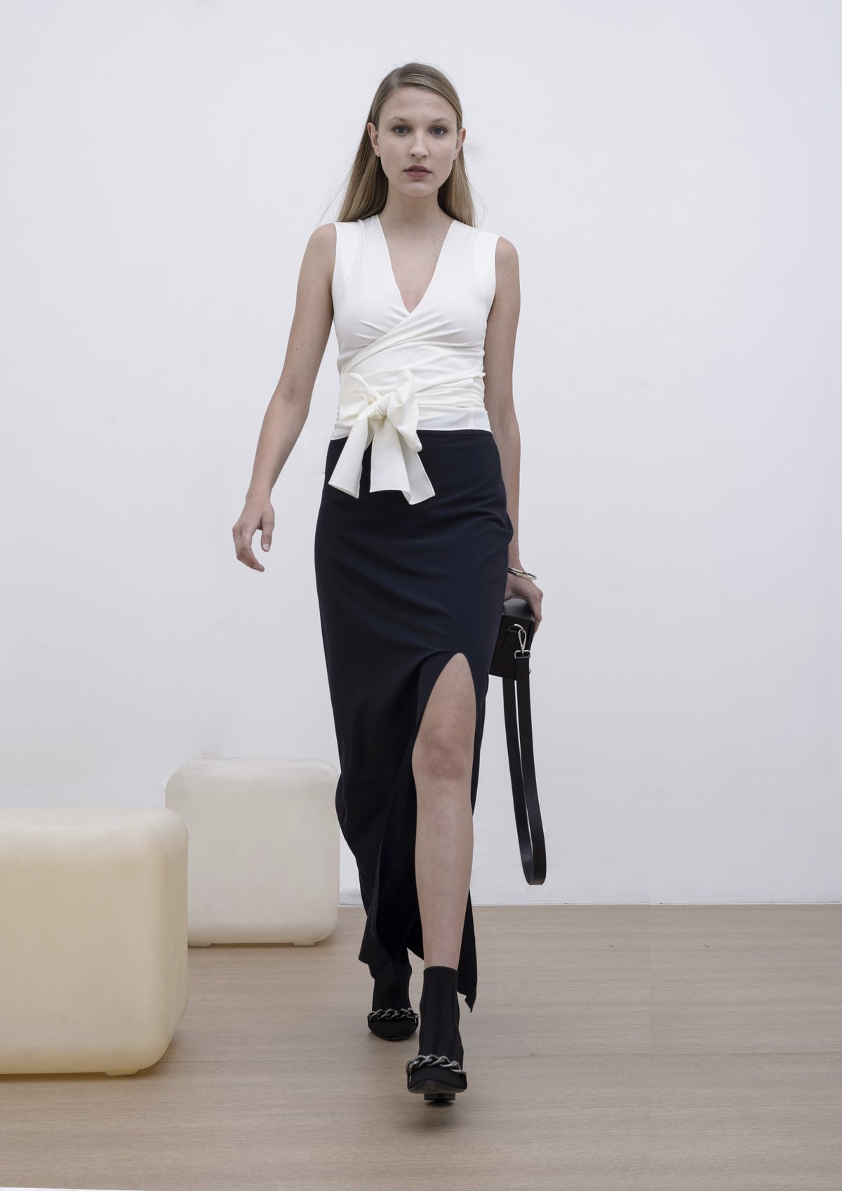 BLUSA TRANSPASSADA TIMELLES