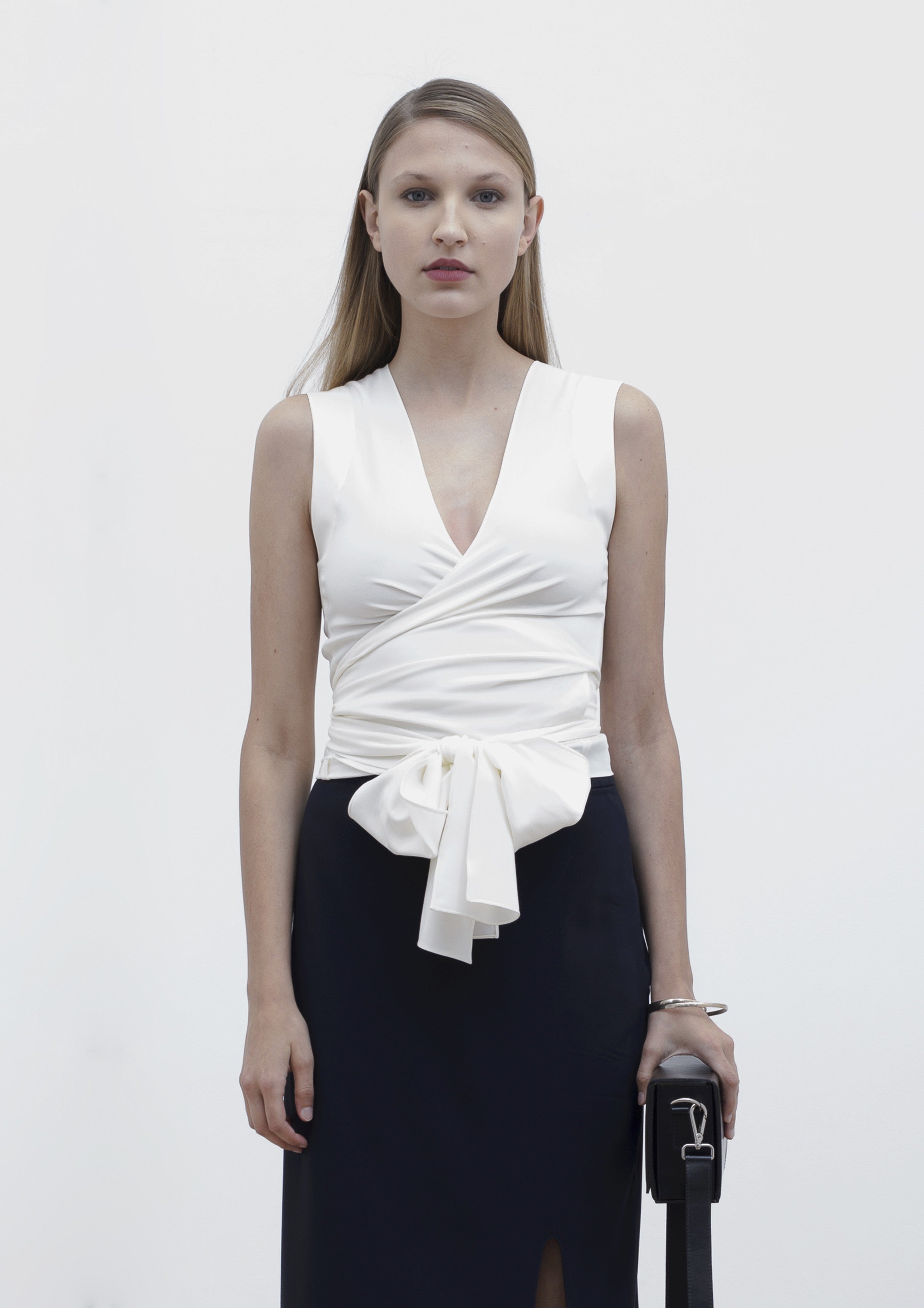 BLUSA TRANSPASSADA TIMELLES