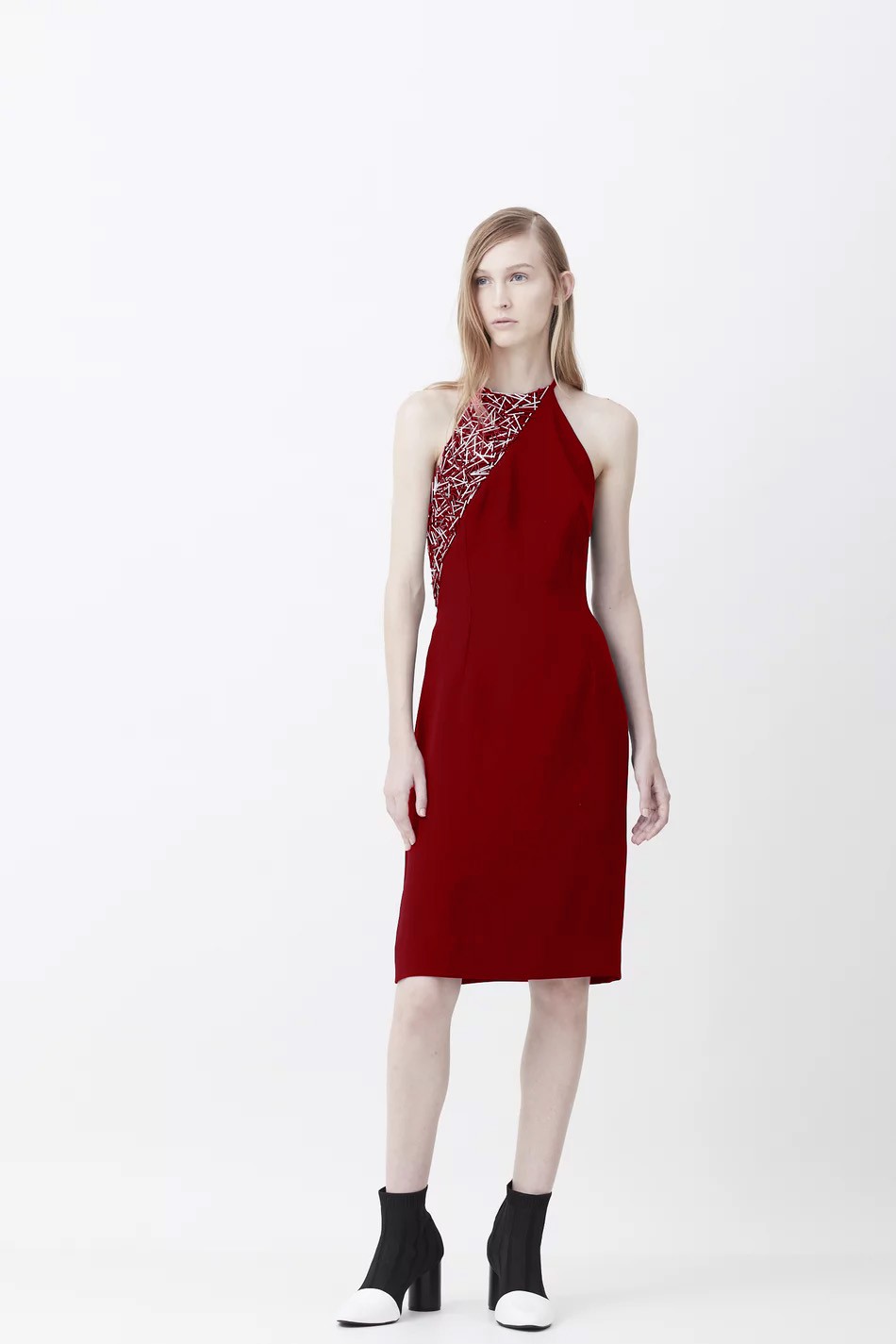 VESTIDO CURTO BORDADOS CANUTILHOS