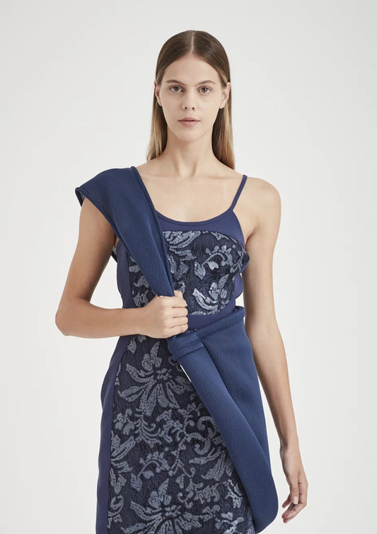 VESTIDO CURTO COM RENDA FRANCESA