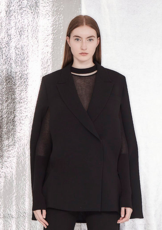 BLAZER DECOTE V COM PELERINE DE  CREPE