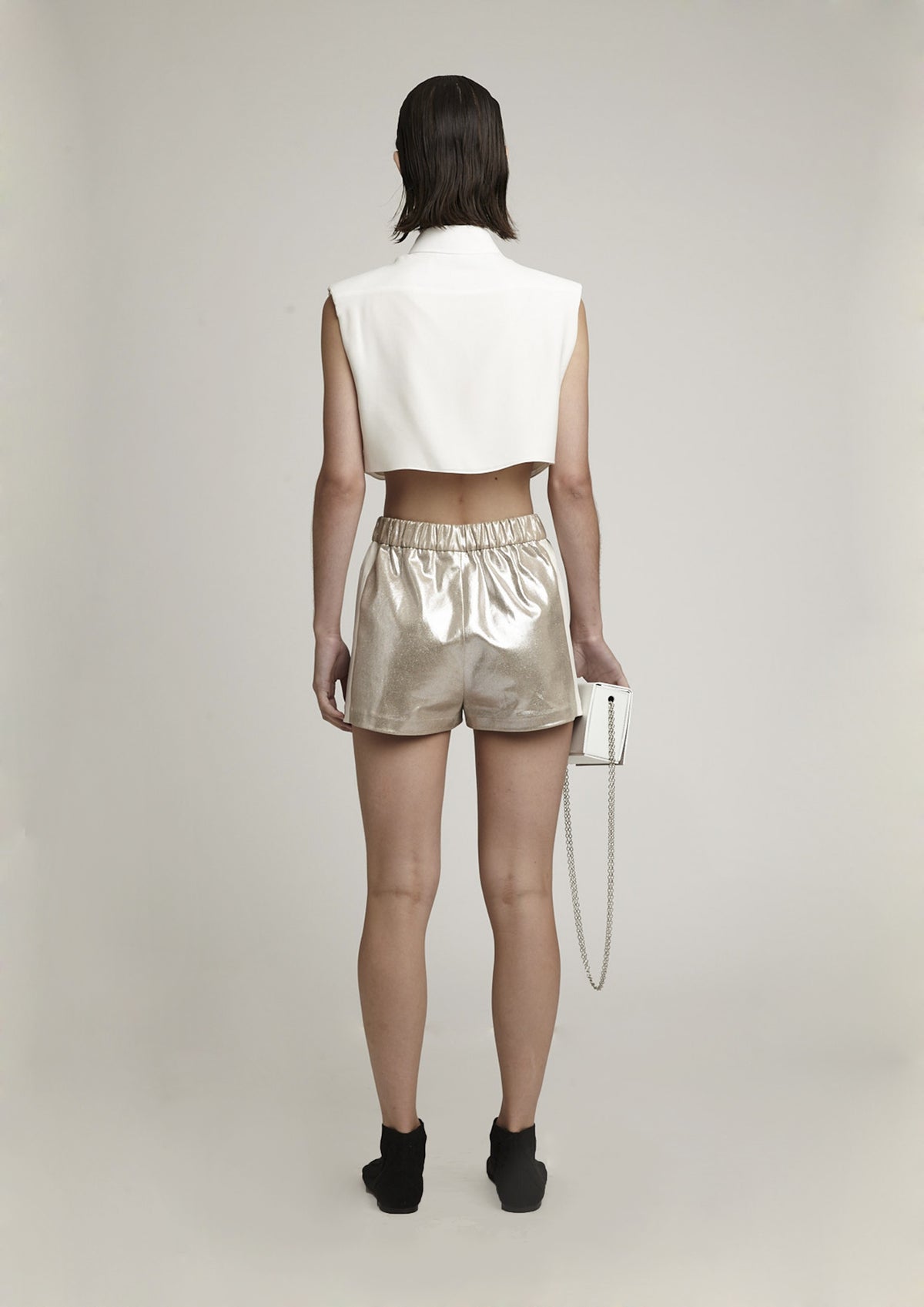 SHORTS COM FAIXA LATERAL