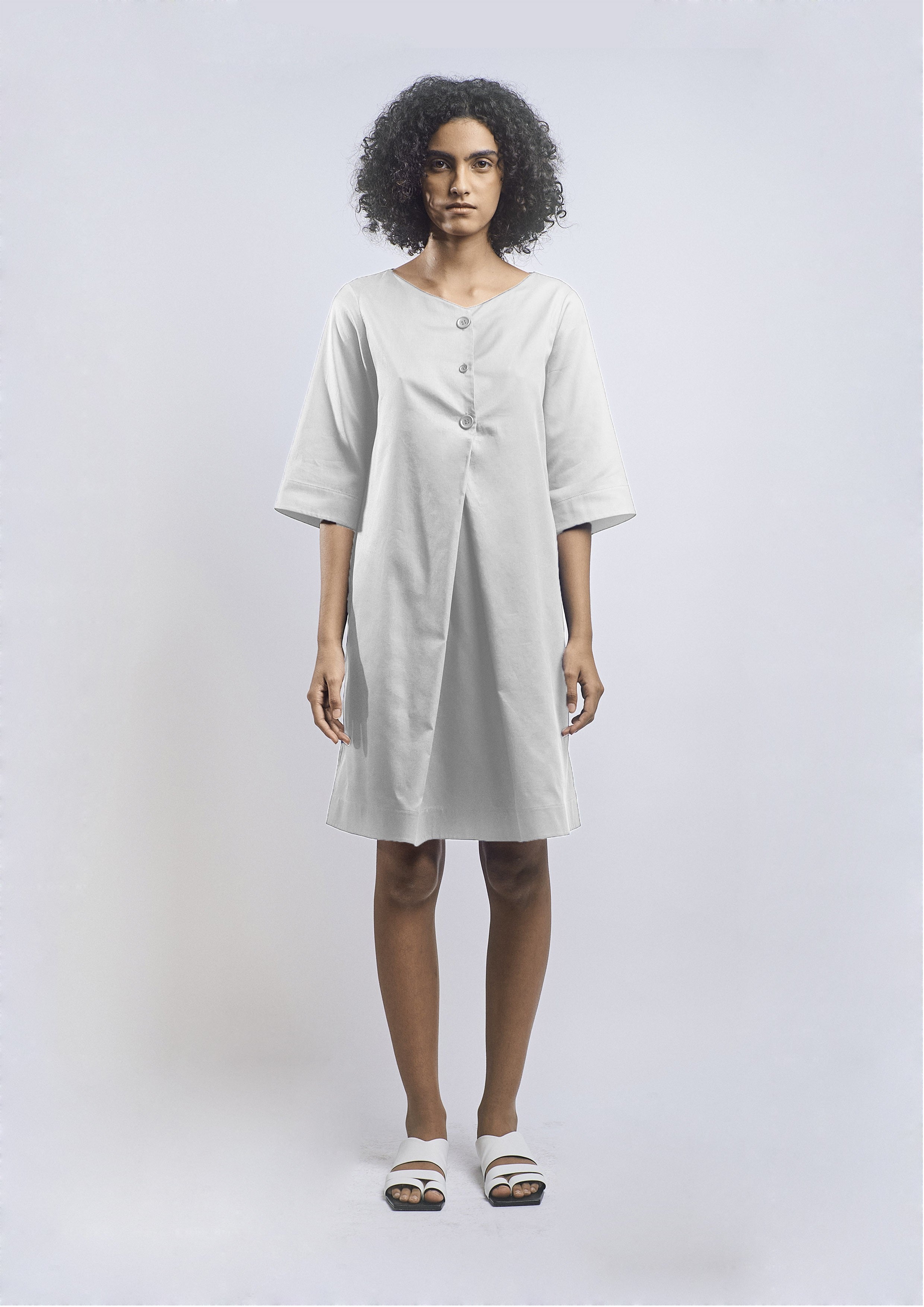 VESTIDO AMPLO GOLA COTTON