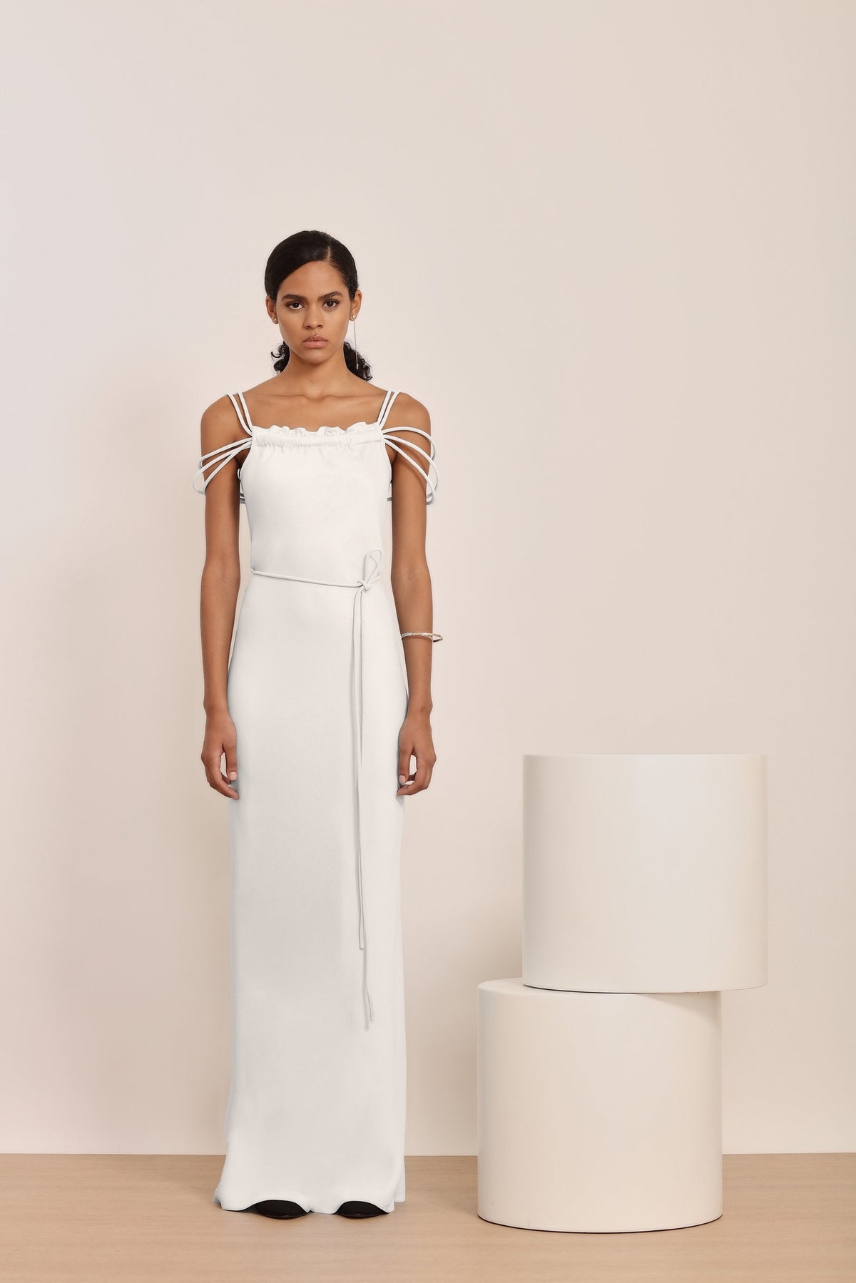 VESTIDO LONGO ALÇAS FINAS CREPE