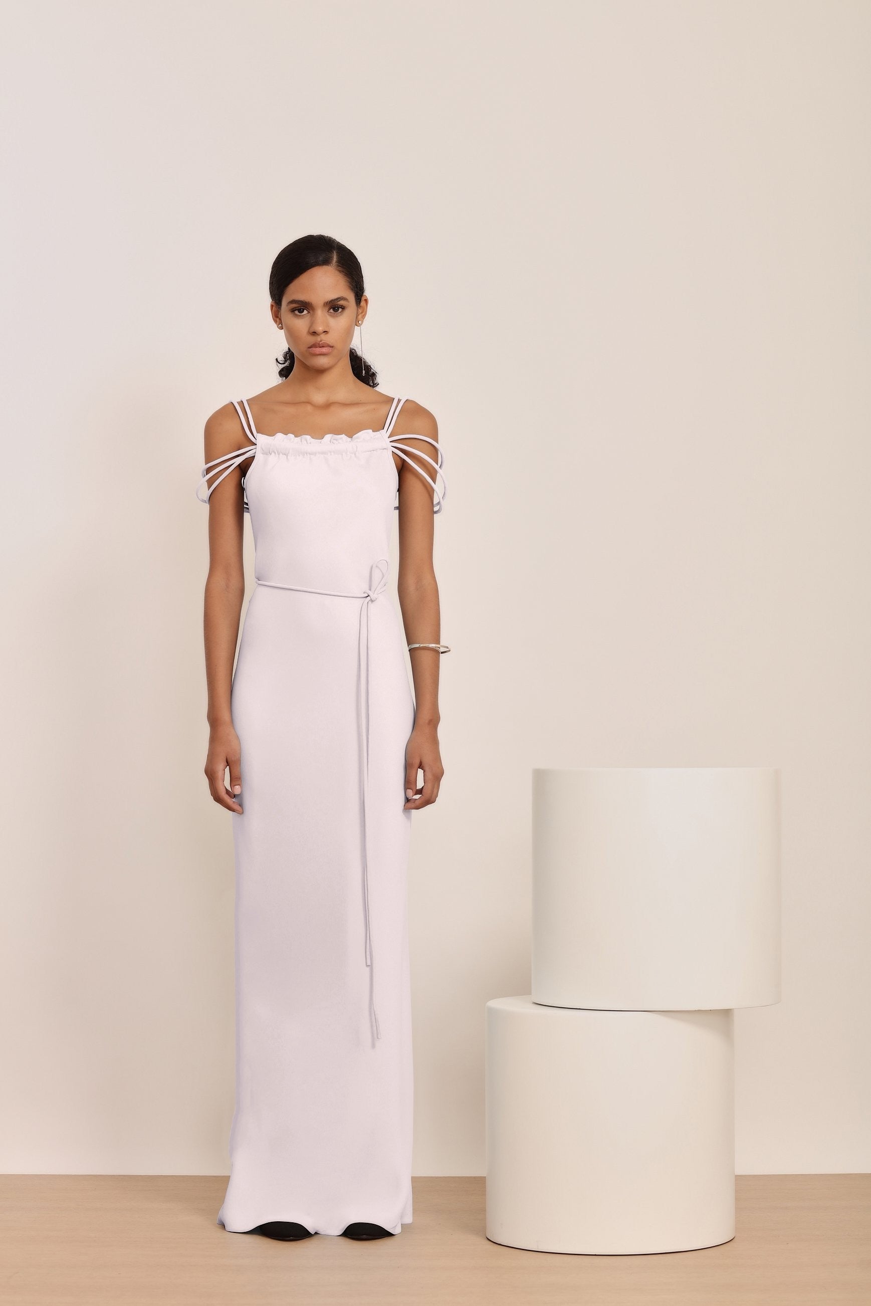 VESTIDO LONGO ALÇAS FINAS CREPE