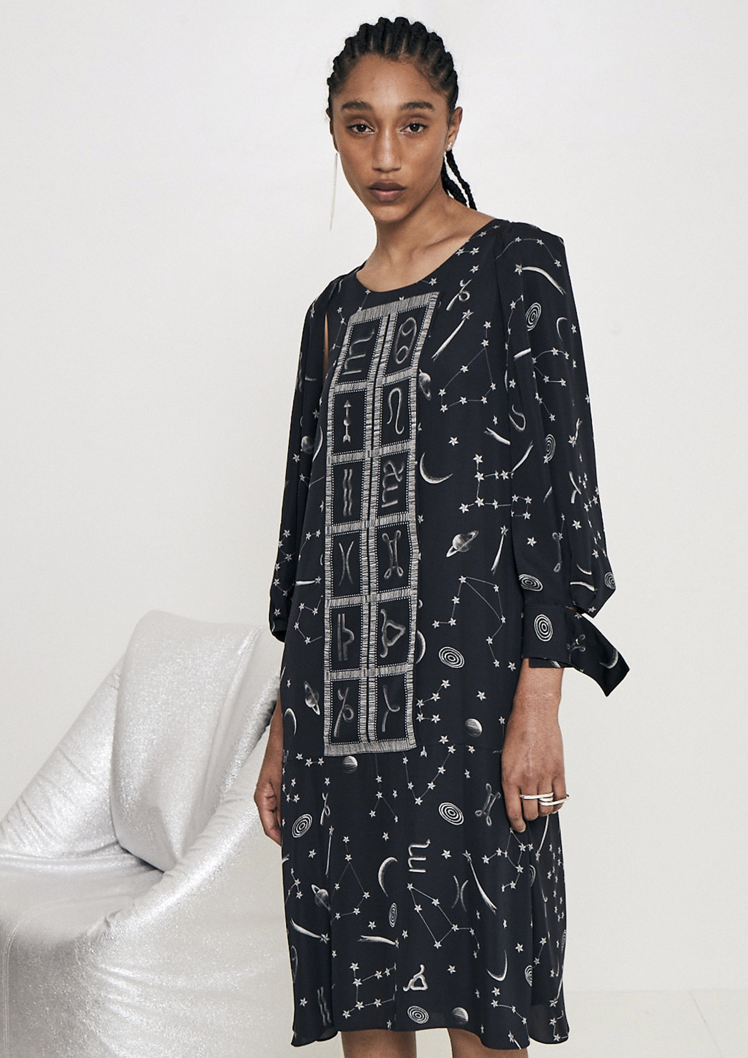 VESTIDO COM MANGA REMOVÍVEL ZODÍACO