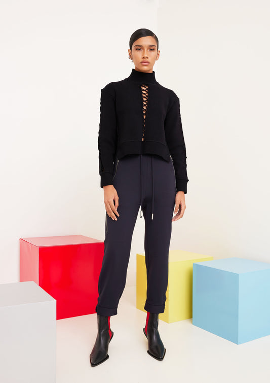 TRICOT VAZADO COM TIRAS CURTO