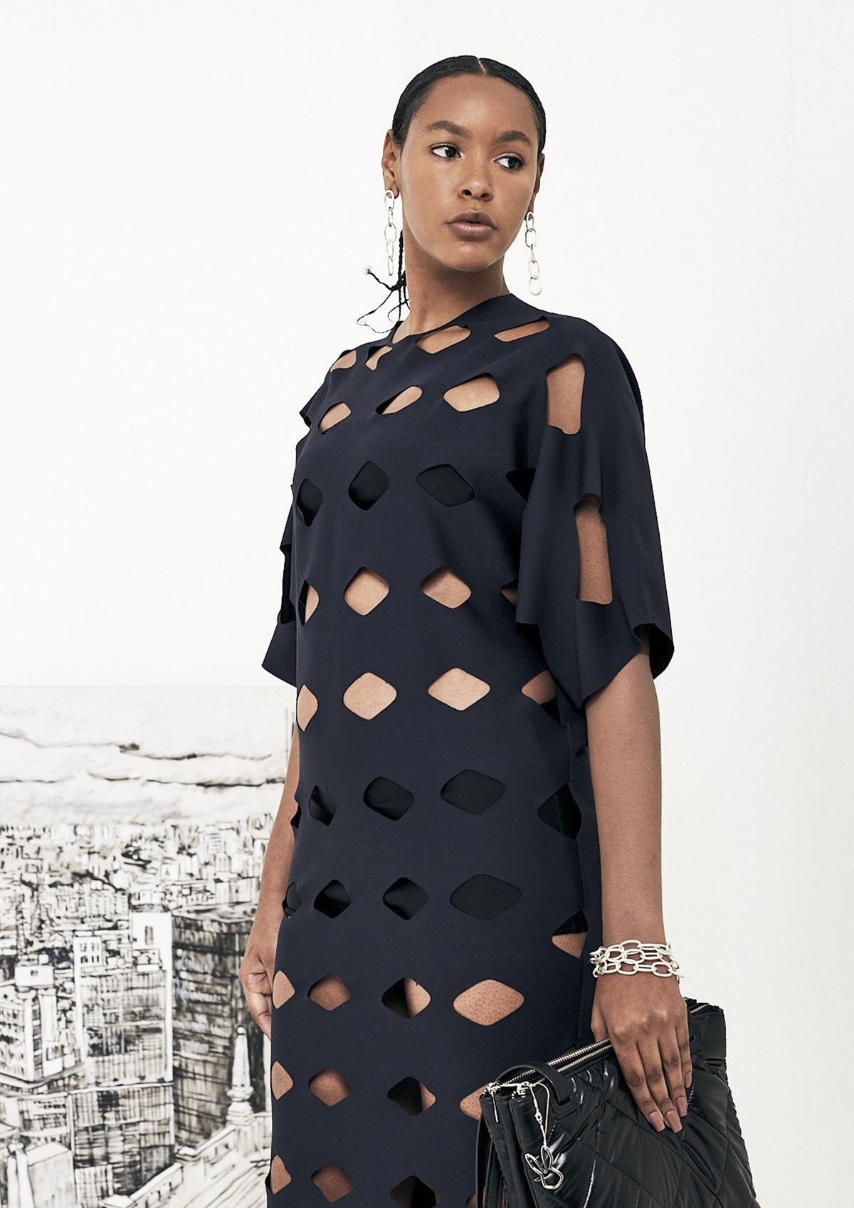 VESTIDO AMPLO VAZADO LOSANGO