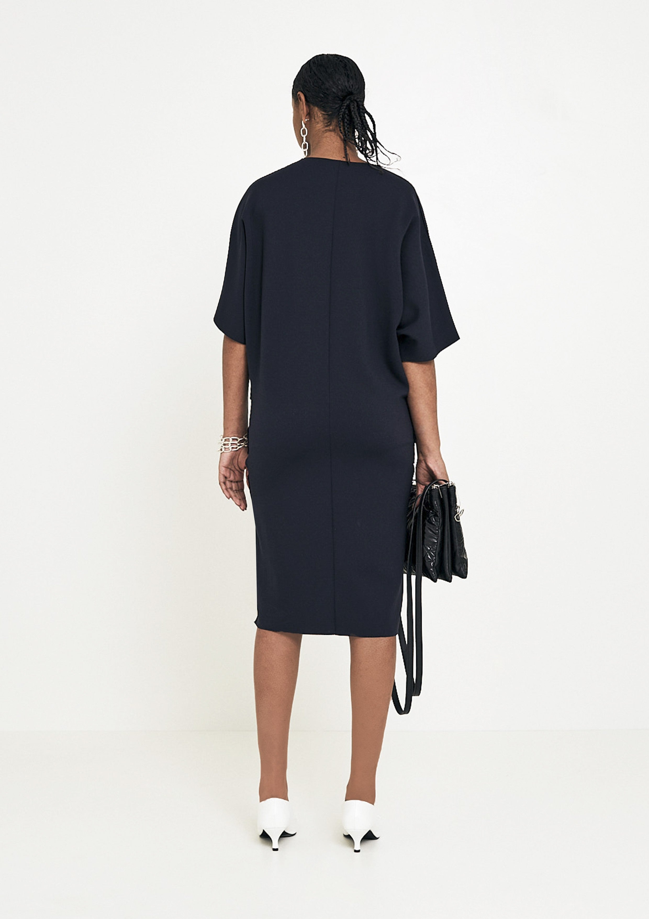VESTIDO AMPLO VAZADO LOSANGO