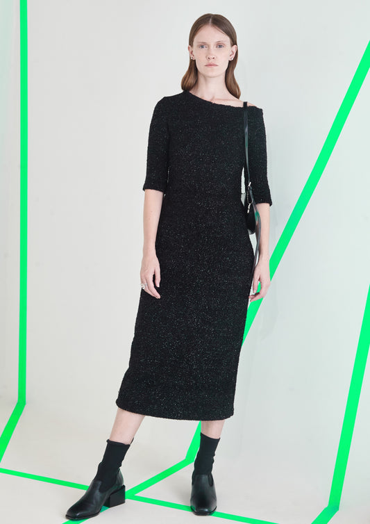 VESTIDO CURTO TUBO DECOTE ASSIMÉTRICO