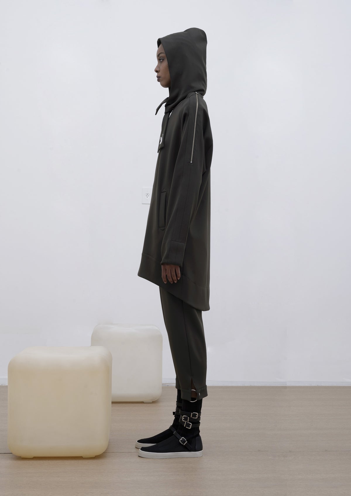 MOLETOM OVERSIZED