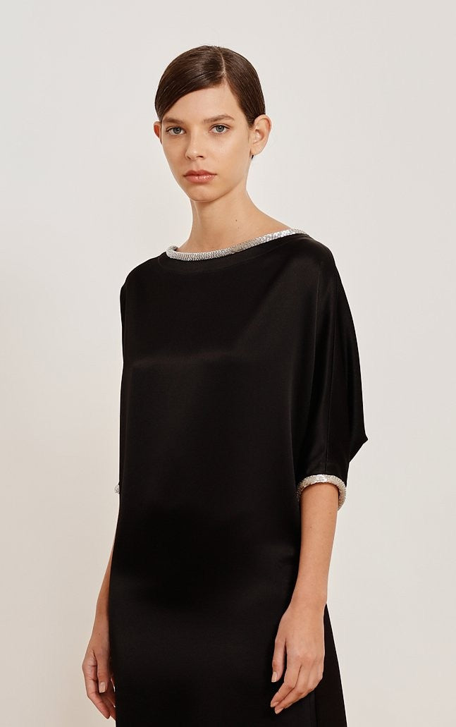 VESTIDO LONGO MANGA MORCEGO DE CREPE
