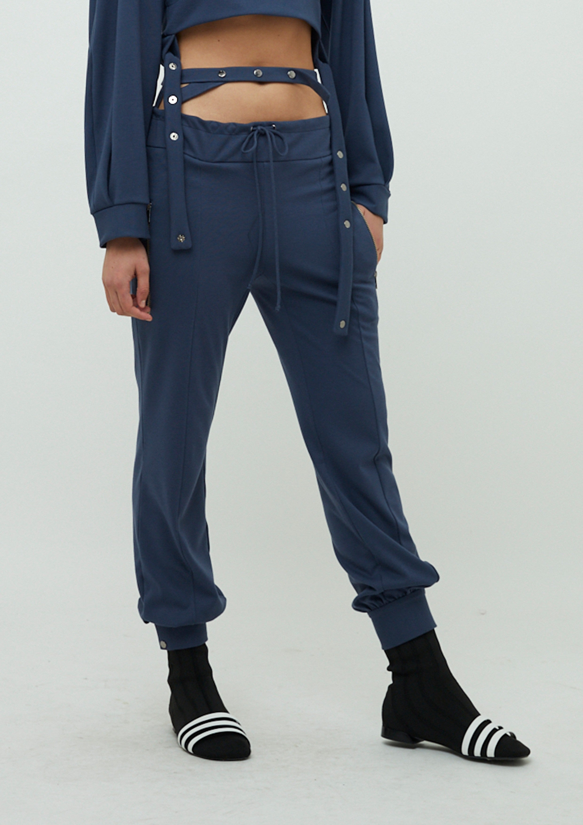 CALÇA DE MALHA COM CINTO FIXO