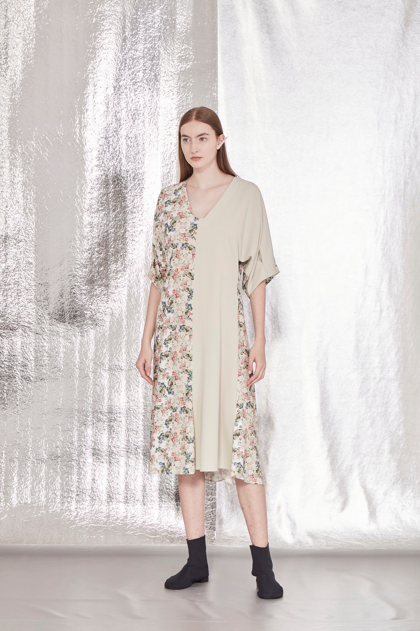VESTIDO MIDI ESTAMPADO FLOR DE VISCOSE