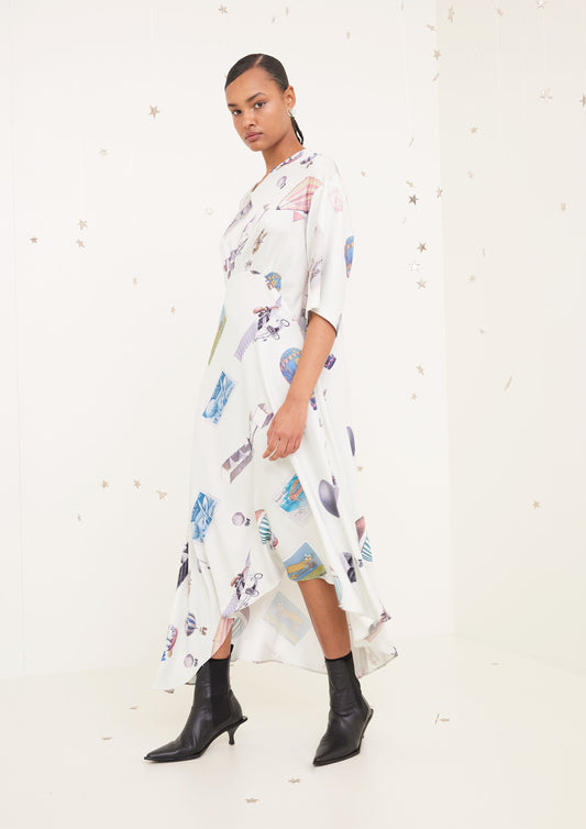 VESTIDO DE PREGAS COM DECOTE ASSIMÉTRICO
