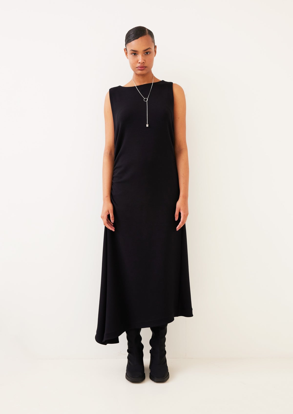 VESTIDO FRANZIDO NAS LATERAIS