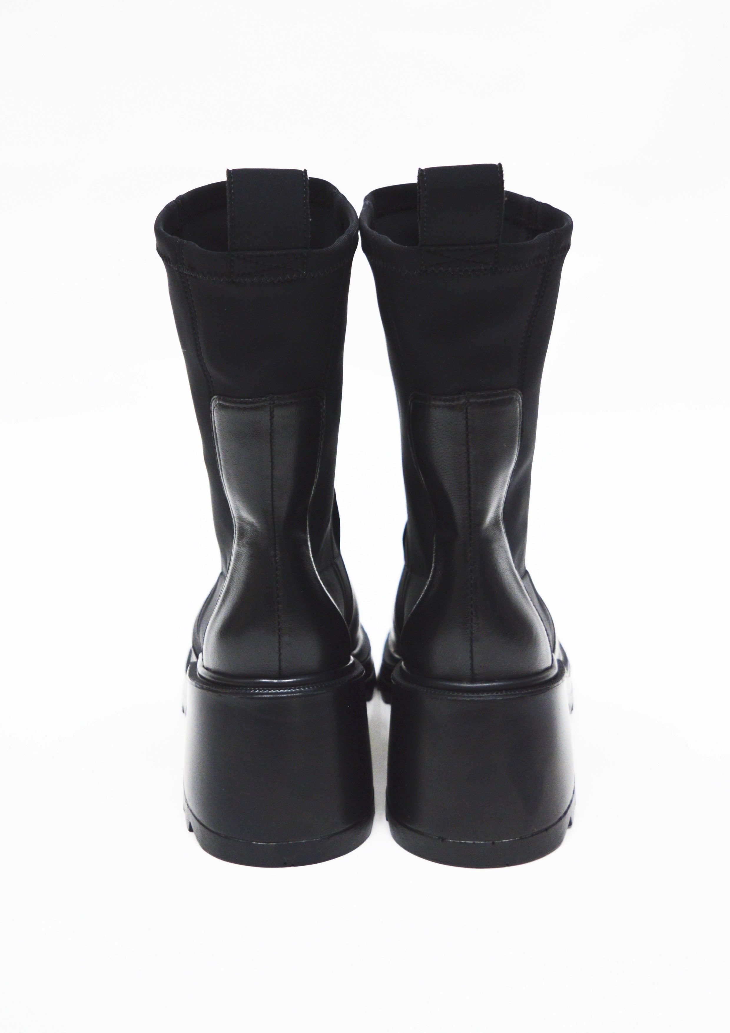 BOTA DE NEOPRENE COM COURO