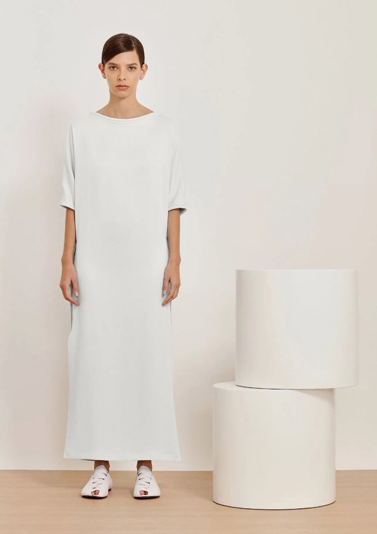 VESTIDO LONGO MANGA MORCEGO DE CREPE