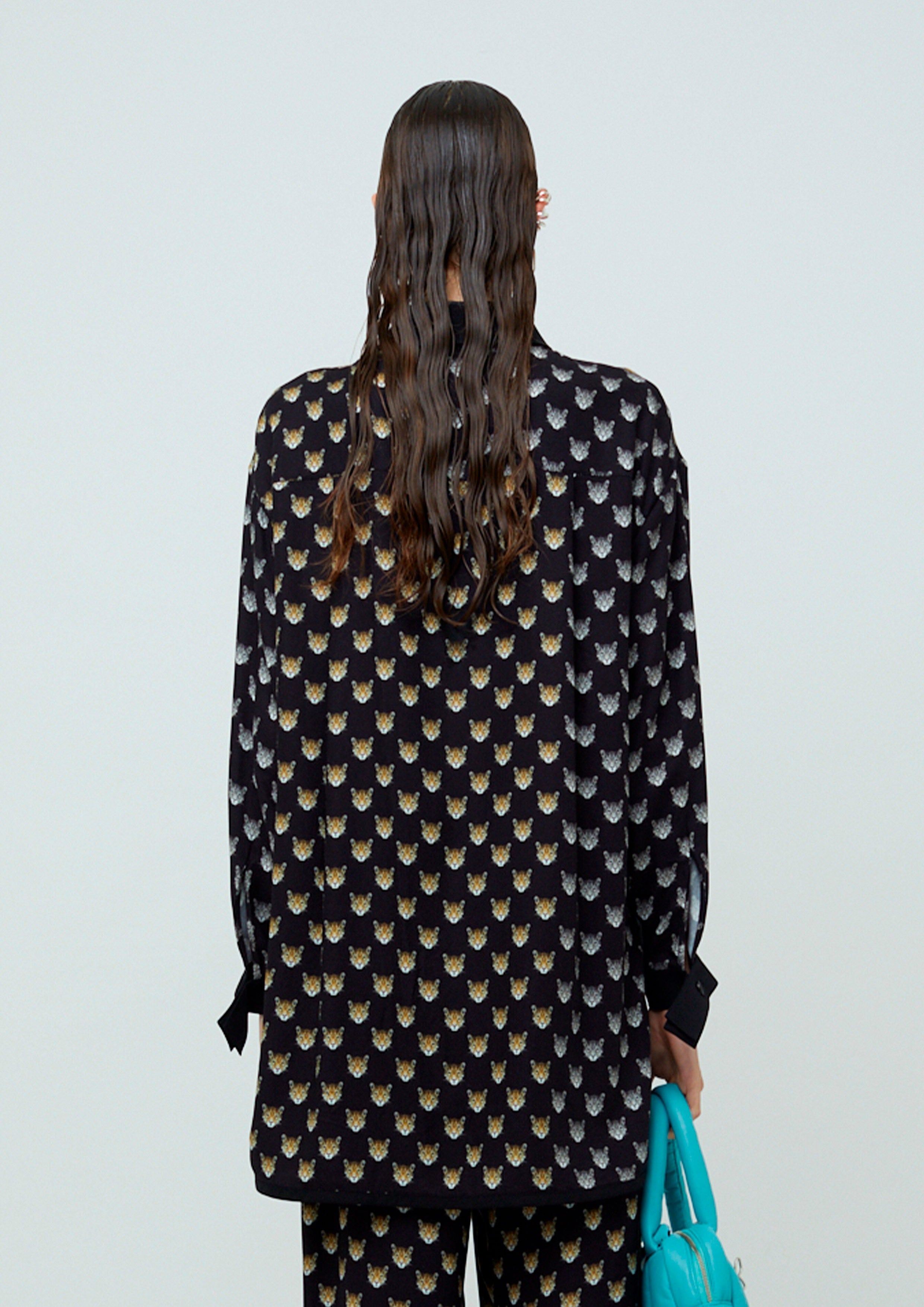 CAMISA OVERSIZED VISCOSE VIVA ONÇA