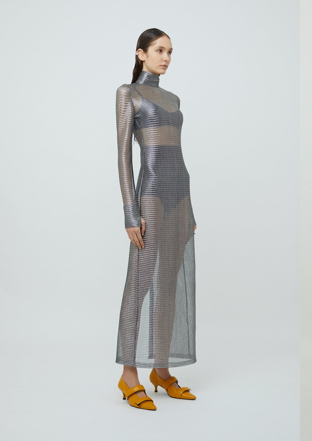 VESTIDO ARMADURA TELA METALICA