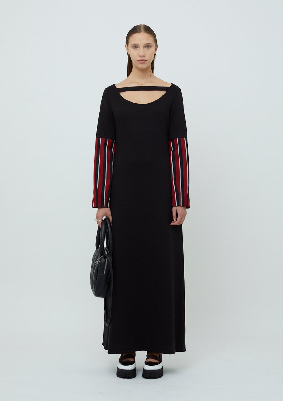 VESTIDO GRUNGE COM MANGA DE LÃ