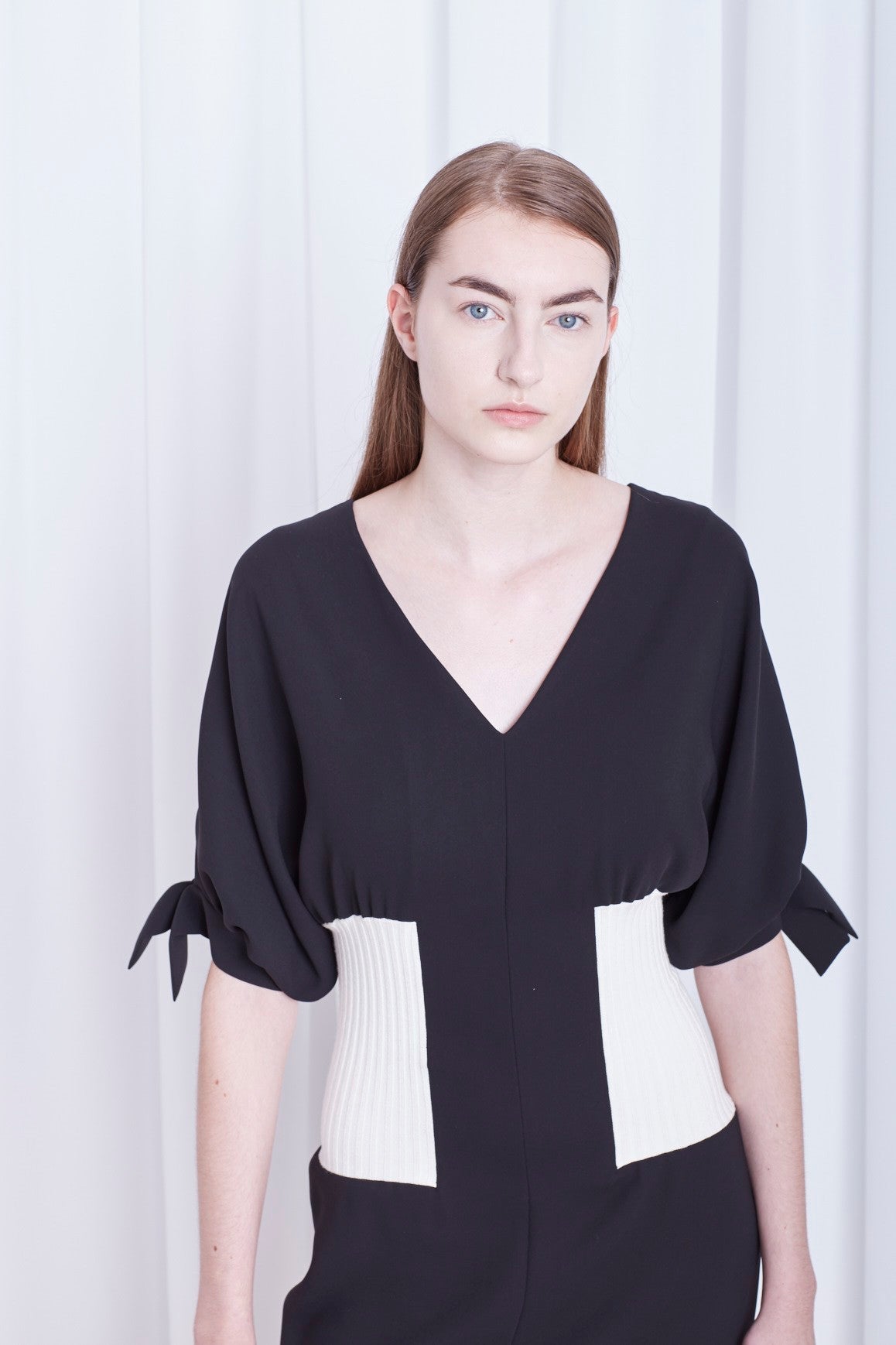 VESTIDO MANGA MORCEGO COM PUNHO